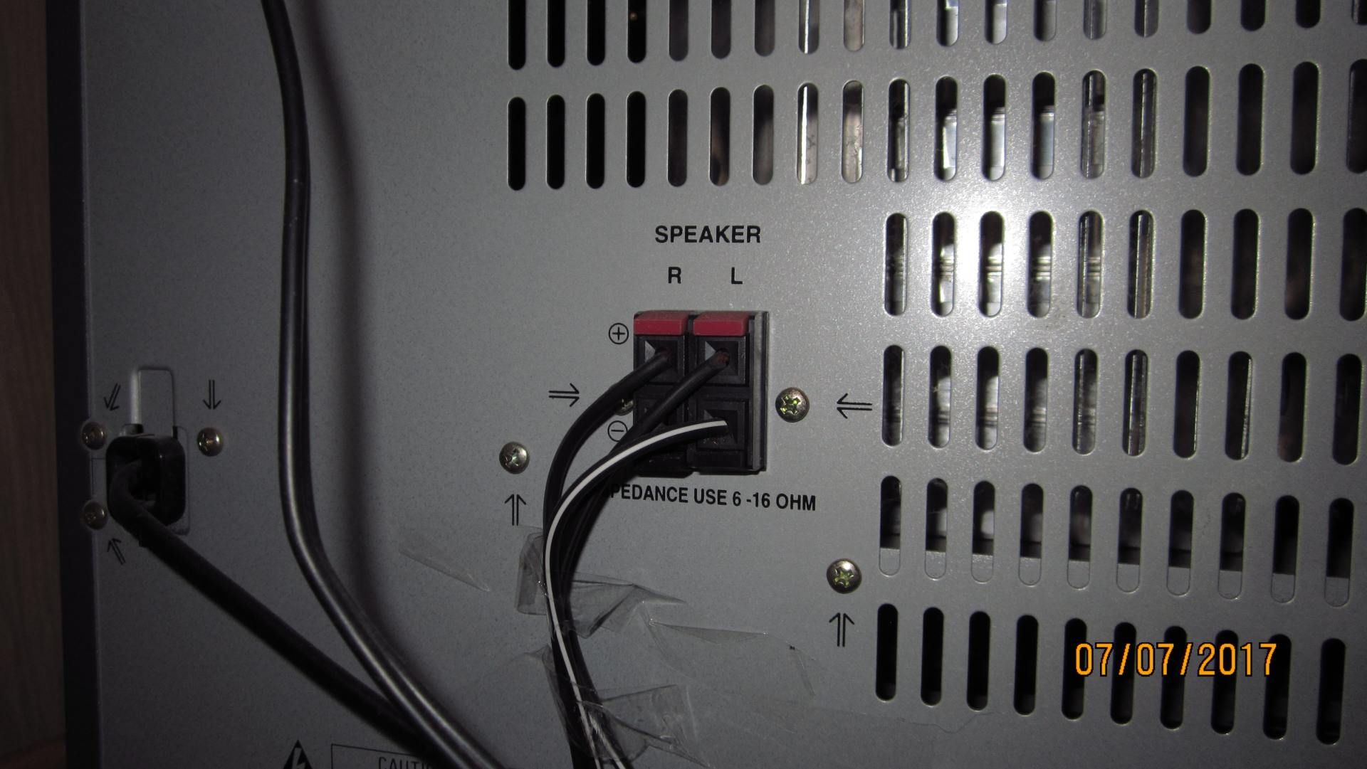 LBT-XB20_Speaker_Output.jpg